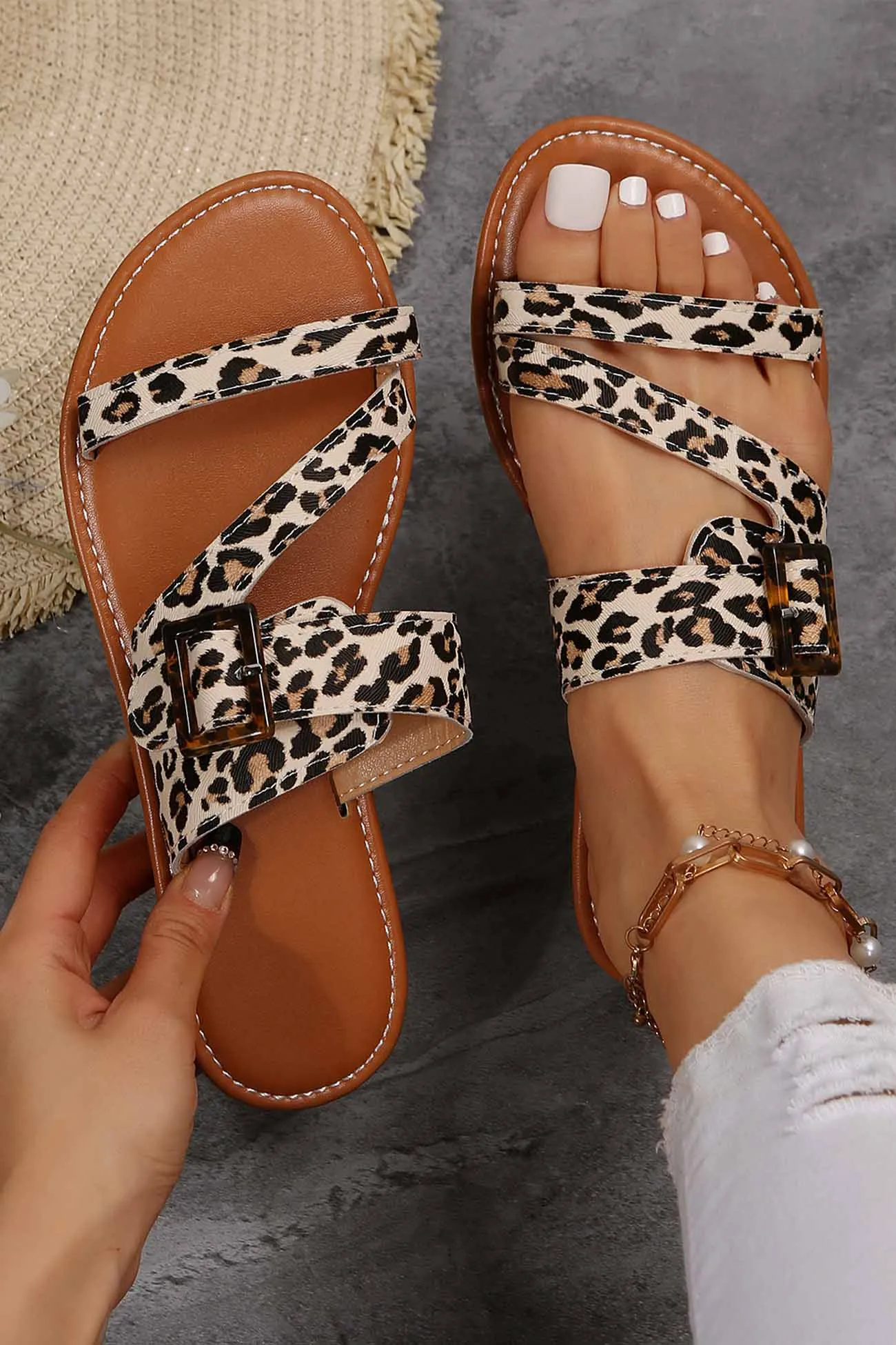 Amozae-Leopard Print Bucket Slide Sandals