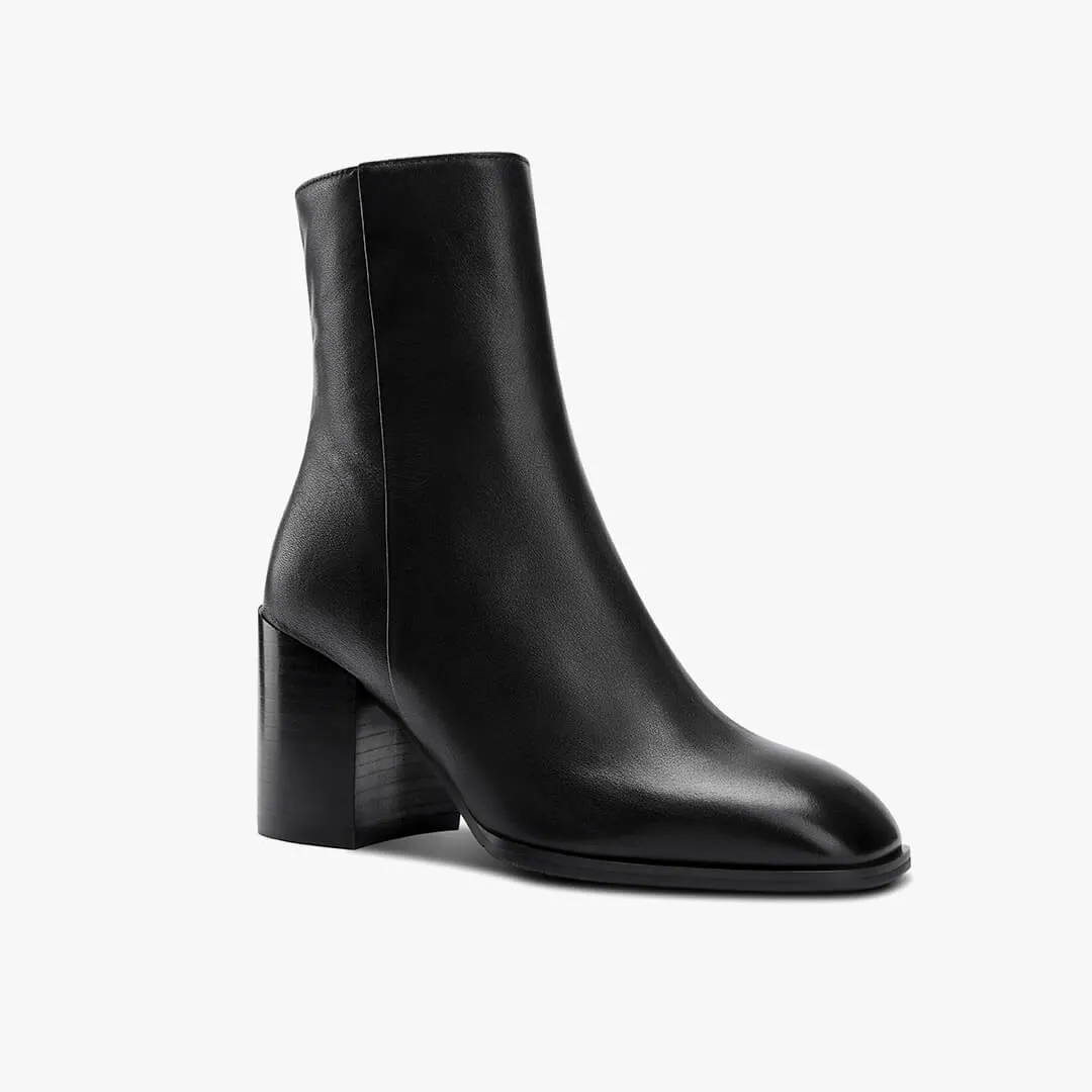 *BELGO - black chunky heel ankle boot