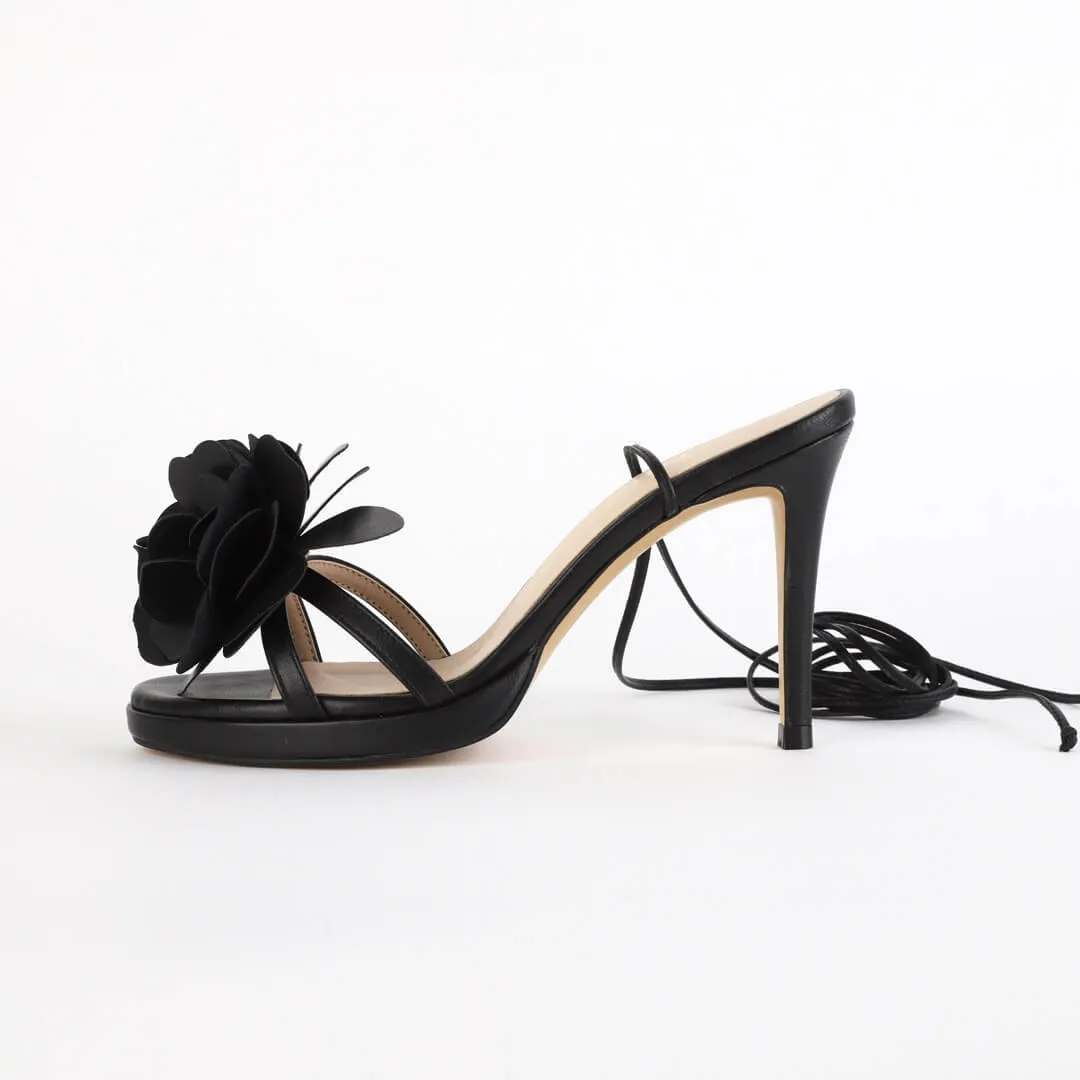 BLOSSOM - lace up sandal