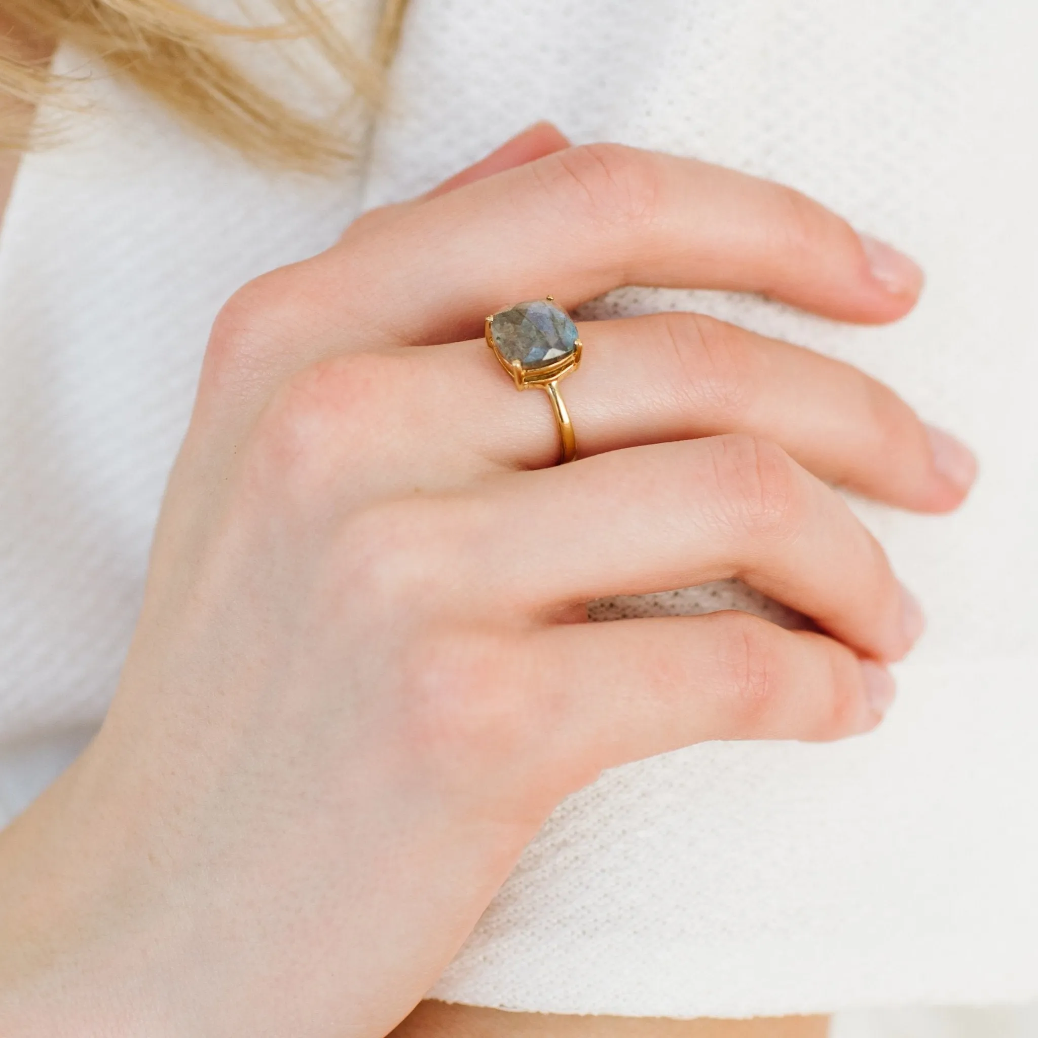 GLEE RING - LABRADORITE & GOLD