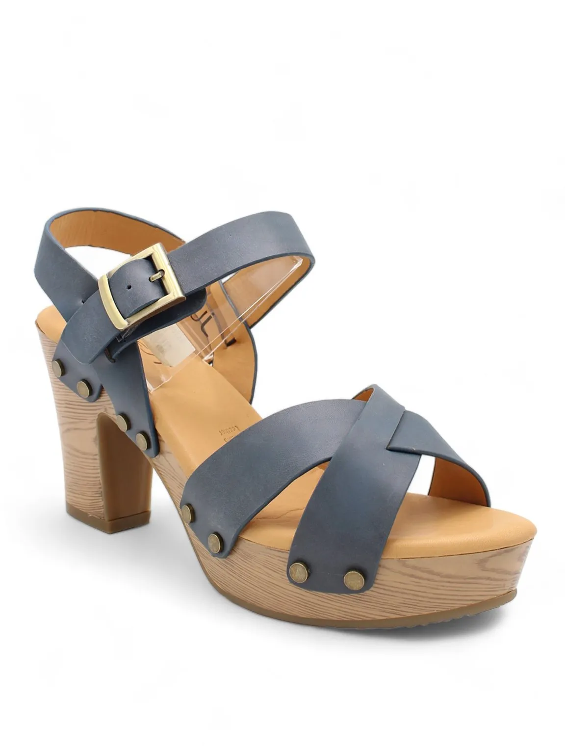 Ivy Blog Criss-crossed Ankle-strap Sandals