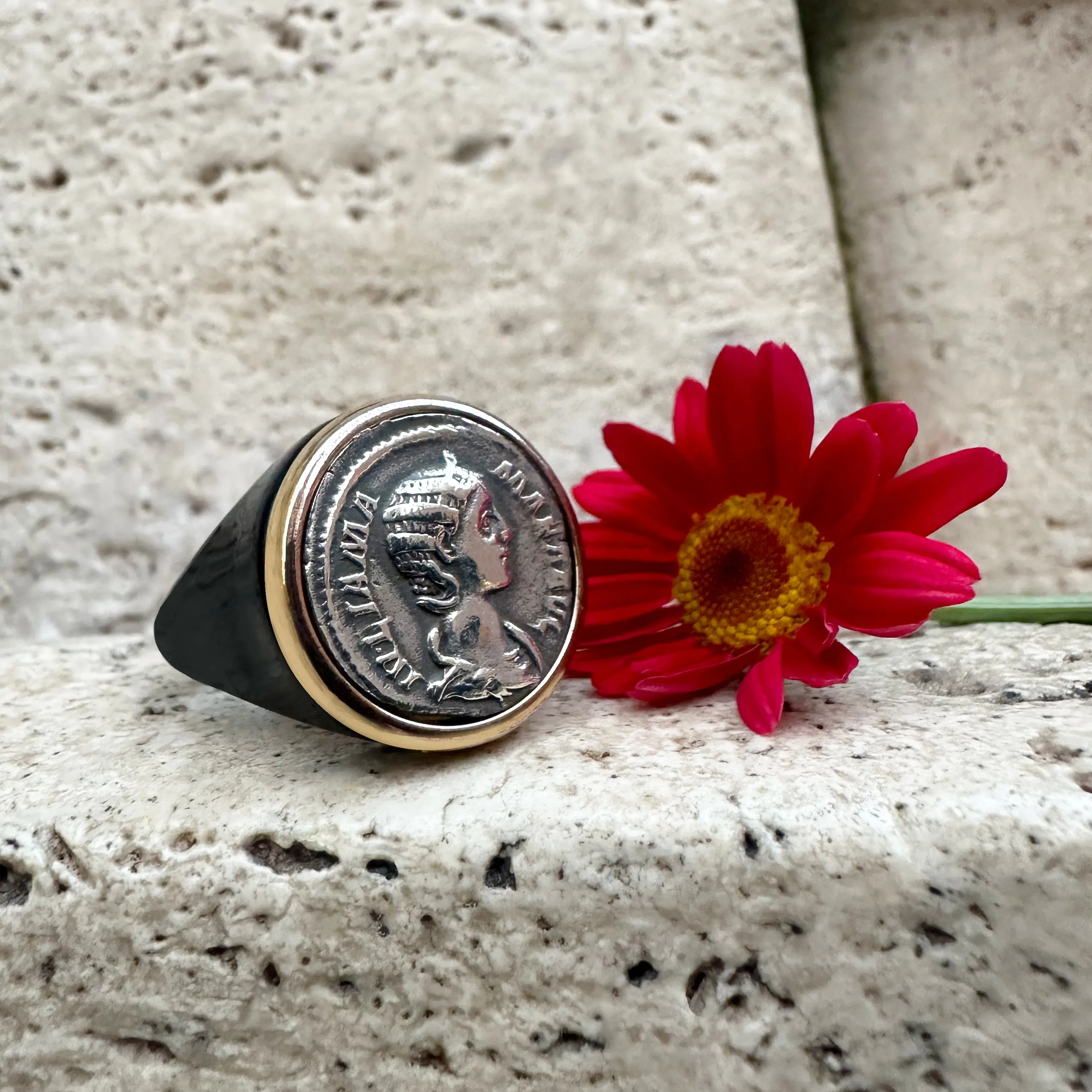 JULIA DOMNA Authentic Ancient Roman Coin 2nd cent.AD 24 Kt Gilded Bronze and Plexiglass Ring