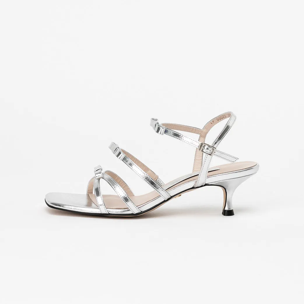 LAVINIA - ribbon sandal