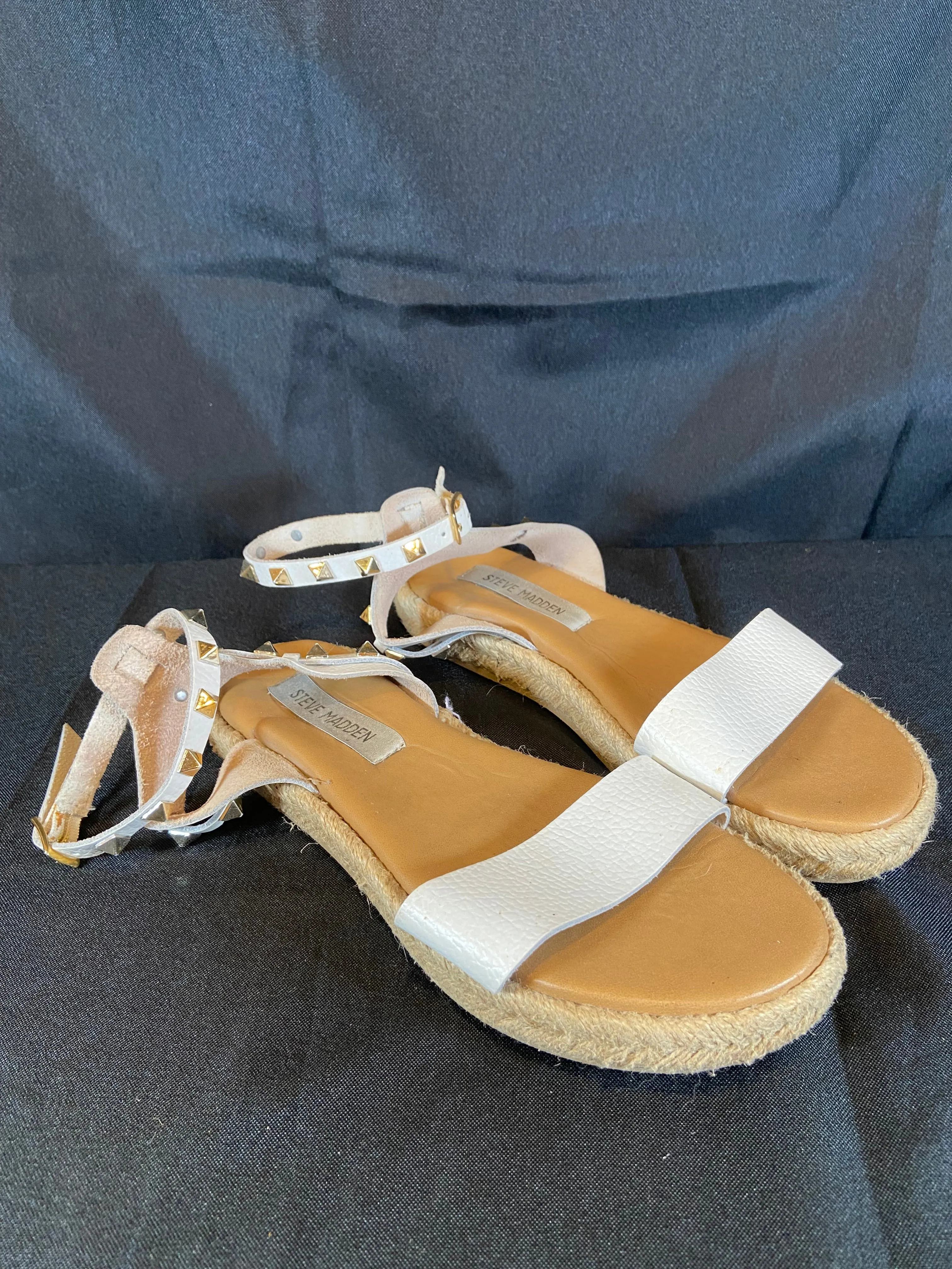 Steve Madden Leather Studded White & Tan Strappy Sandals Women Size 6