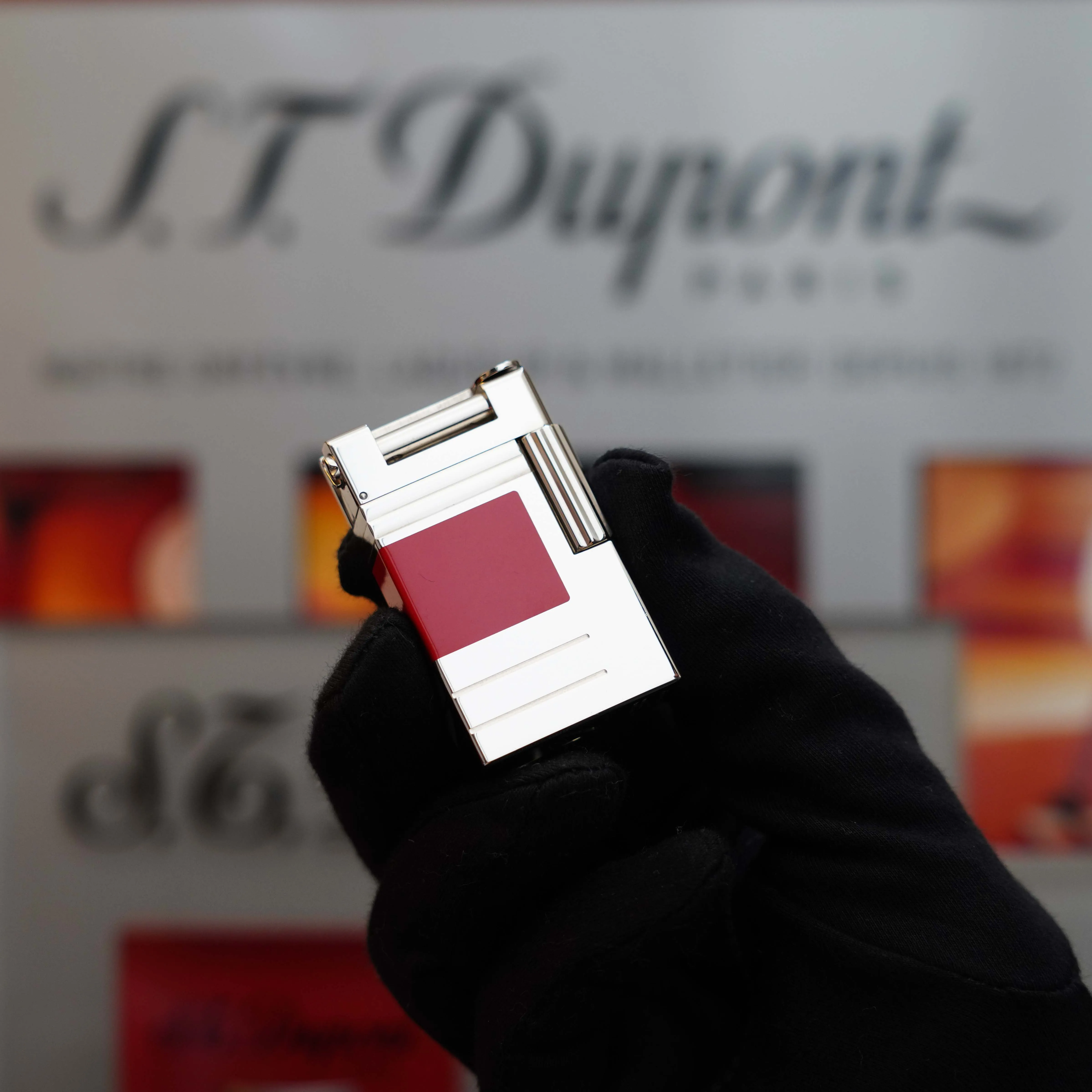 Vintage 1999 St Dupont Urban Limited Edition Platinum finish natural Red Lacquer lighter