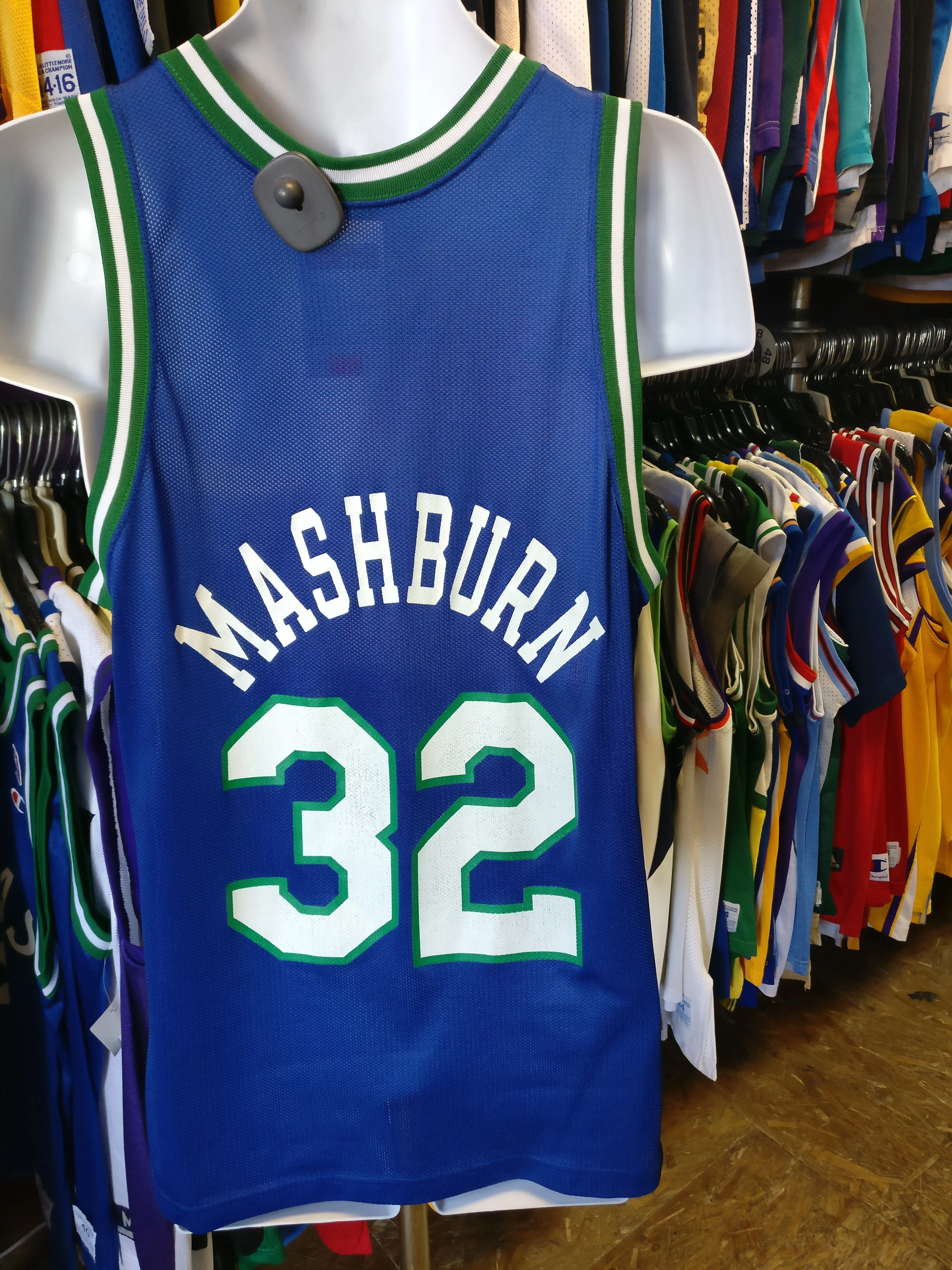 Vintage #32 JAMAL MASHBURN Dallas Mavericks NBA Champion Jersey 40