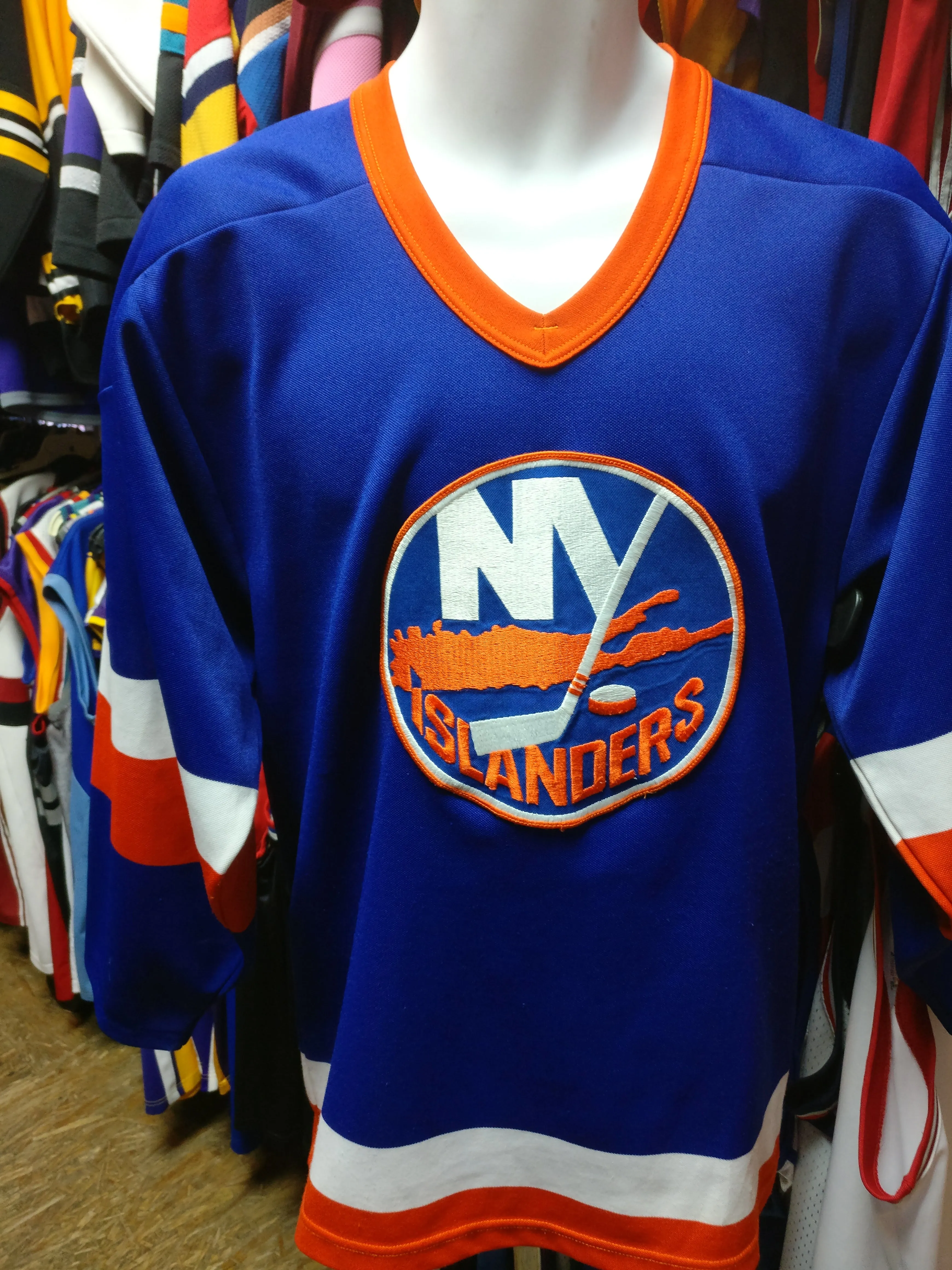 Vintage NEW YORK ISLANDERS NHL CCM Jersey S