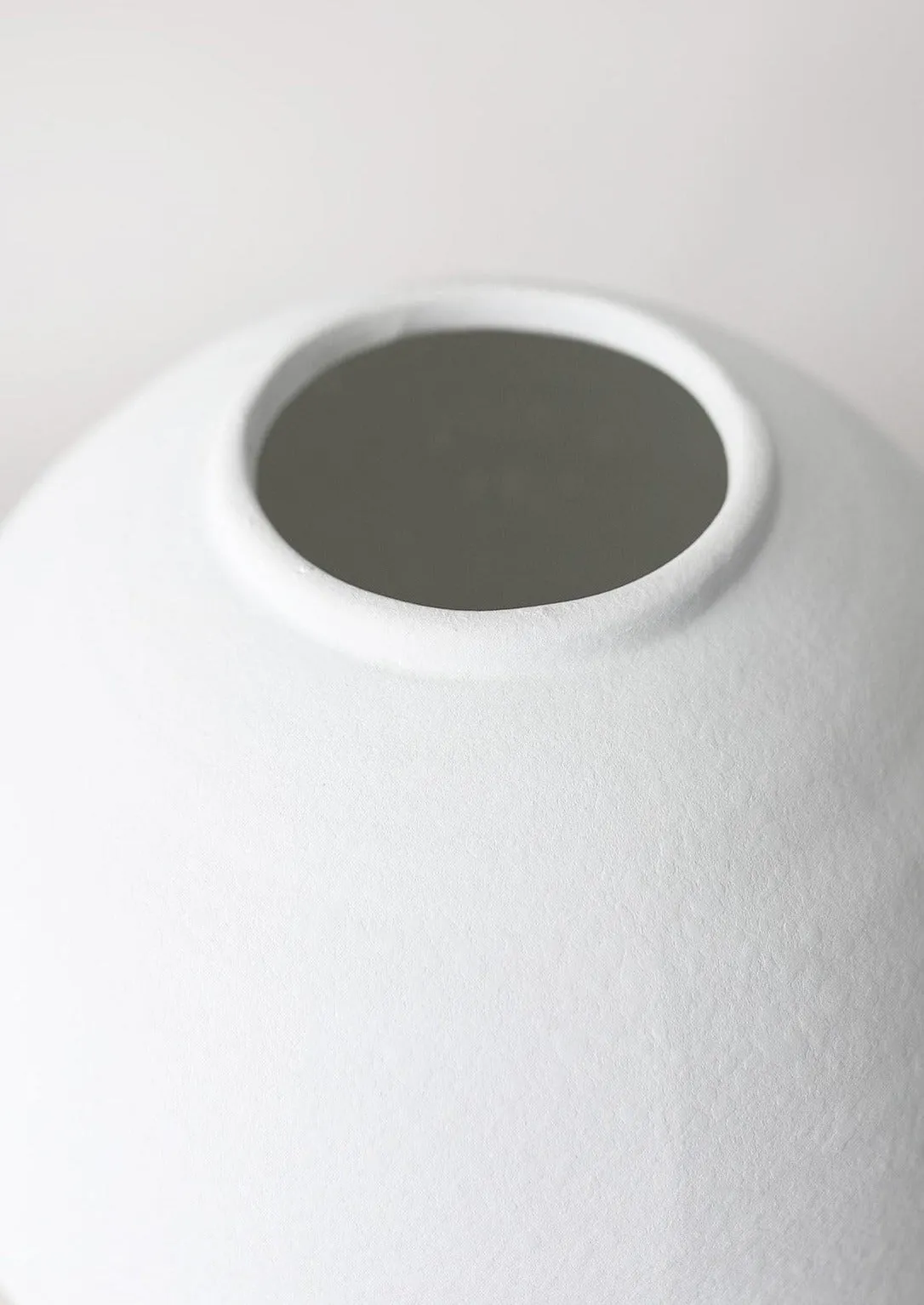 White Concrete Konos Vase - 10.75"